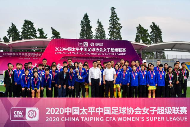 比利时球员萨勒马科尔斯明日接受手术 预计恢复需四个月